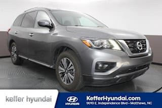 2017 Nissan Pathfinder SV 5N1DR2MN8HC696895 2017 Nissan Pathfinder SV