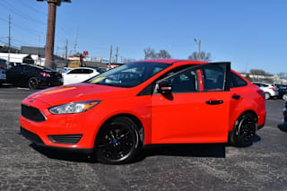 2016 Ford Focus SE 1FADP3F26GL347984 2016 Ford Focus SE
