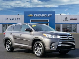 2018 Toyota Highlander XLE 5TDJZRFH4JS852314 2018 Toyota Highlander XLE