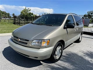2000 Toyota Sienna XLE 4T3ZF13C5YU208660 2000 Toyota Sienna XLE