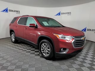 2018 Chevrolet Traverse LT Cloth 1GNEVGKW5JJ249785 2018 Chevrolet Traverse LT Cloth