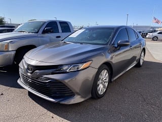 2018 Toyota Camry LE 4T1B11HK4JU552690 2018 Toyota Camry LE