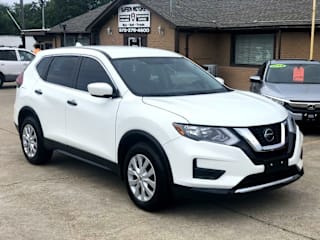 2018 Nissan Rogue S KNMAT2MV1JP514686 2018 Nissan Rogue S