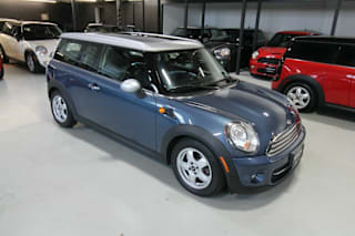 2011 MINI Cooper Clubman Base WMWZF3C56BTY00234 2011 MINI Cooper Clubman Base