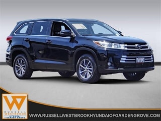 2018 Toyota Highlander XLE 5TDKZRFH2JS258793 2018 Toyota Highlander XLE