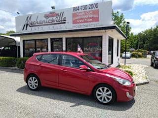2013 Hyundai Accent SE KMHCU5AE2DU104489 2013 Hyundai Accent SE