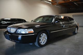 2011 Lincoln Town Car Executive 2L1FL8JW2BX759074 2011 Lincoln Town Car Executive
