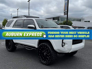 2018 Toyota 4Runner SR5 Premium JTEBU5JR4J5585835 2018 Toyota 4Runner SR5 Premium