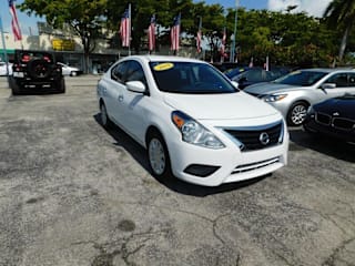 2019 Nissan Versa SV 3N1CN7AP4KL841945 2019 Nissan Versa SV
