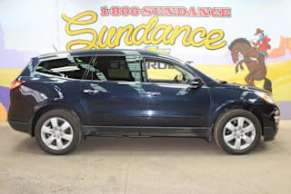 2017 Chevrolet Traverse LT 1GNKRGKD5HJ251276 2017 Chevrolet Traverse LT