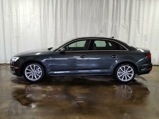 2019 Audi A4 2.0T quattro Premium Plus WAUENAF49KA016053 2019 Audi A4 2.0T quattro Premium Plus