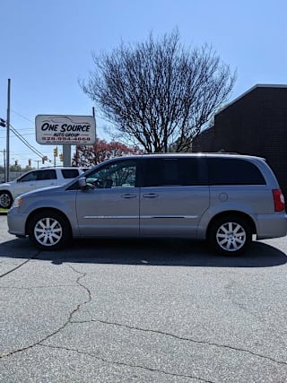 2014 Chrysler Town and Country 2C4RC1BG4ER132237 2014 Chrysler Town and Country