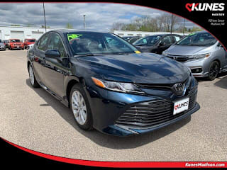 2020 Toyota Camry LE 4T1C11AK3LU856952 2020 Toyota Camry LE