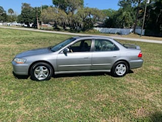 1998 Honda Accord 1HGCG1655WA055503 1998 Honda Accord