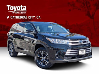 2019 Toyota Highlander LE 5TDBZRFH4KS954797 2019 Toyota Highlander LE