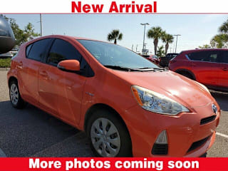 2014 Toyota Prius c Two JTDKDTB3XE1080415 2014 Toyota Prius c Two