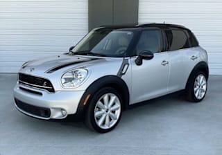 2016 MINI Countryman Cooper S WMWZC3C58GWT09002 2016 MINI Countryman Cooper S