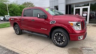 2017 Nissan Titan PRO-4X 1N6AA1E58HN556466 2017 Nissan Titan PRO-4X