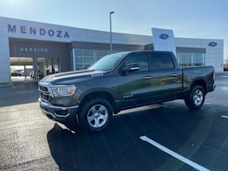 2019 Ram Pickup 1500 1C6RRFFG5KN698011 2019 Ram Pickup 1500