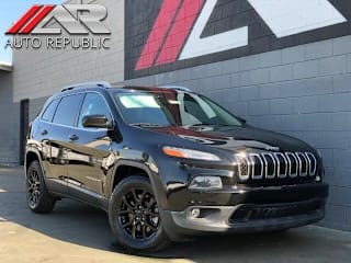 2018 Jeep Cherokee Latitude Plus 1C4PJLLB9JD510934 2018 Jeep Cherokee Latitude Plus