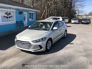 2017 Hyundai Elantra SE KMHD74LF7HU073516 2017 Hyundai Elantra SE