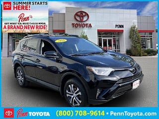 2018 Toyota RAV4 LE 2T3BFREV5JW765542 2018 Toyota RAV4 LE