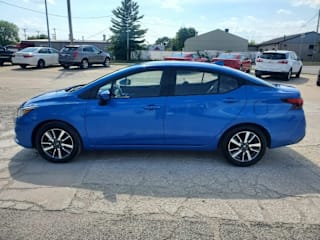 2021 Nissan Versa SV 3N1CN8EV5ML823956 2021 Nissan Versa SV