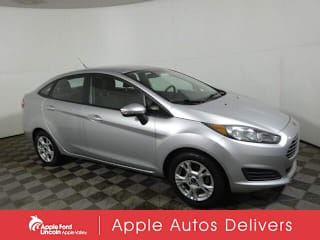 2015 Ford Fiesta 3FADP4BJ1FM204411 2015 Ford Fiesta