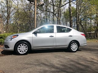 2017 Nissan Versa 1.6 S 3N1CN7AP2HL849826 2017 Nissan Versa 1.6 S