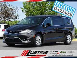 2018 Chrysler Pacifica Touring Plus 2C4RC1FG9JR101909 2018 Chrysler Pacifica Touring Plus