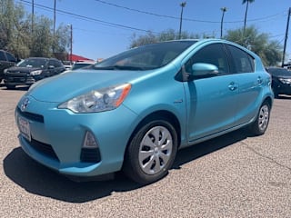 2013 Toyota Prius c Three JTDKDTB33D1037954 2013 Toyota Prius c Three
