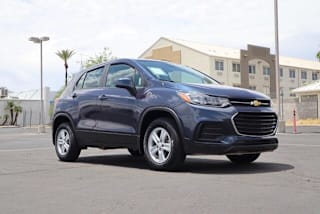 2019 Chevrolet Trax LS 3GNCJNSB9KL271030 2019 Chevrolet Trax LS