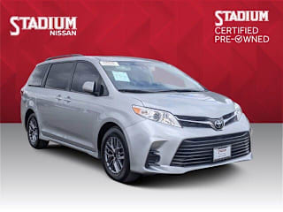 2019 Toyota Sienna LE 8-Passenger 5TDKZ3DC7KS996563 2019 Toyota Sienna LE 8-Passenger