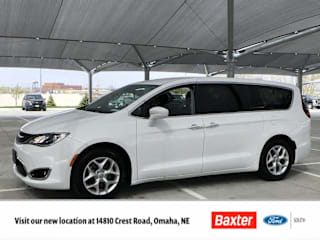 2018 Chrysler Pacifica Touring Plus 2C4RC1FG7JR171800 2018 Chrysler Pacifica Touring Plus