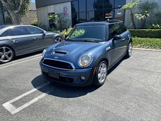 2011 MINI Cooper S WMWSV3C50BTY12089 2011 MINI Cooper S