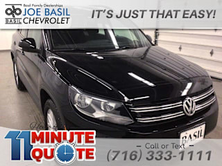 2017 Volkswagen Tiguan 2.0T Limited S 4Motion WVGBV7AX8HK044998 2017 Volkswagen Tiguan 2.0T Limited S 4Motion