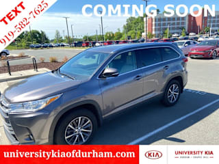 2019 Toyota Highlander XLE 5TDJZRFH2KS573624 2019 Toyota Highlander XLE
