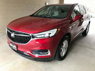 2018 Buick Enclave Essence 5GAEVAKW1JJ163381 2018 Buick Enclave Essence