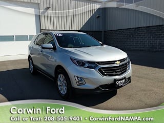 2018 Chevrolet Equinox LT 2GNAXSEV5J6210271 2018 Chevrolet Equinox LT