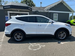 2017 Hyundai Santa Fe Sport 2.4L 5XYZTDLB8HG440895 2017 Hyundai Santa Fe Sport 2.4L