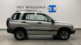 2000 Chevrolet Tracker Base 2CNBE13C3Y6929880 2000 Chevrolet Tracker Base
