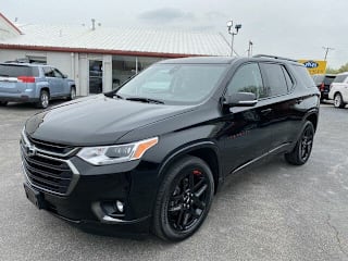 2018 Chevrolet Traverse Premier 1GNEVJKW0JJ209059 2018 Chevrolet Traverse Premier