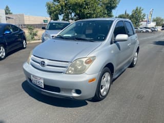2005 Scion xA Base JTKKT624750091111 2005 Scion xA Base