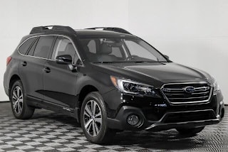 2018 Subaru Outback 3.6R Limited 4S4BSENC9J3296084 2018 Subaru Outback 3.6R Limited