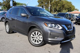 2017 Nissan Rogue KNMAT2MT1HP530654 2017 Nissan Rogue