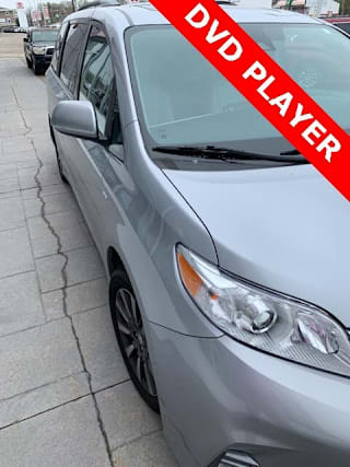 2018 Toyota Sienna 5TDDZ3DC2JS190895 2018 Toyota Sienna