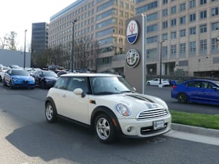 2011 MINI Cooper Base WMWSU3C53BT094895 2011 MINI Cooper Base