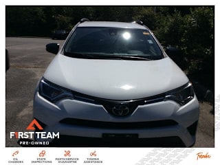 2018 Toyota RAV4 LE JTMBFREV1JJ735324 2018 Toyota RAV4 LE