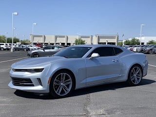 2018 Chevrolet Camaro 1G1FD1RS2J0130588 2018 Chevrolet Camaro