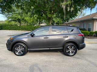 2018 Toyota RAV4 2T3RFREV8JW790269 2018 Toyota RAV4